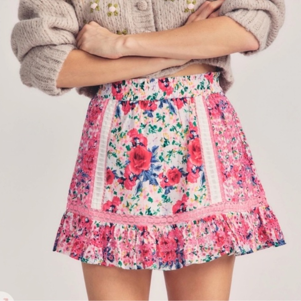 ⭐️LOVESHACKFANCY / Baydar Ruffe Mini Skirt in Rush of Red⭐️